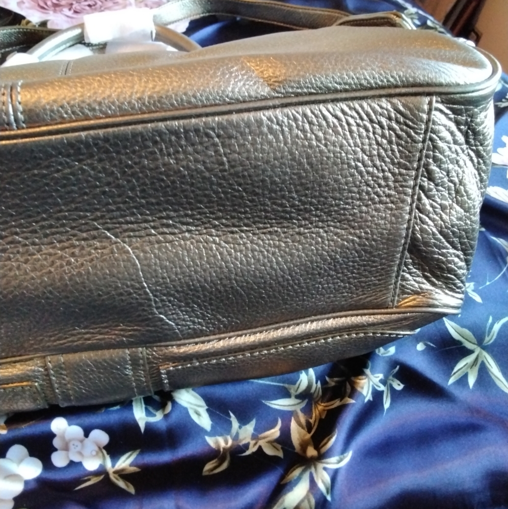 💜 MICHAEL KORS BAG, BRAND NEW with Tags, Gold color, Excellent - Picture 5 of 14